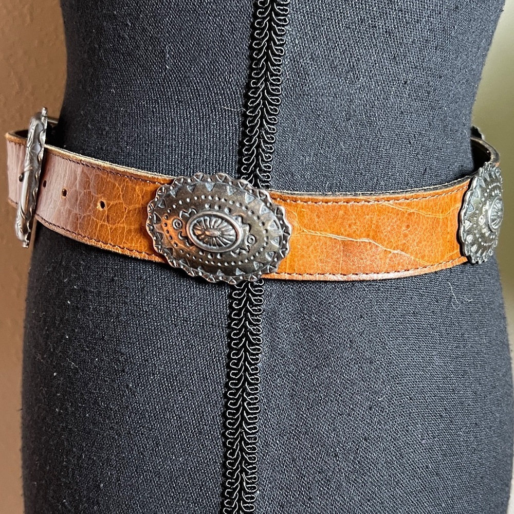 Women’s Western Silver Antique Tone Concho Reptile Embossed Brown Belt 30 - Picture 5 of 15
